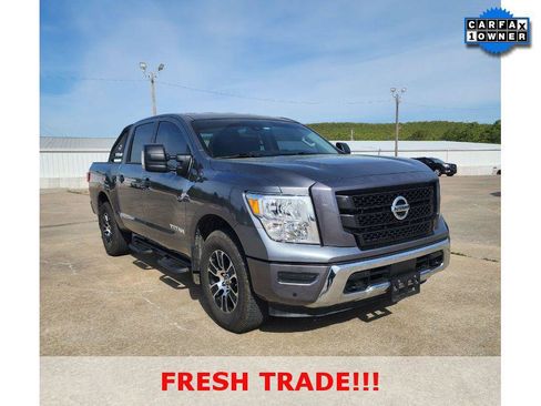 Certified 2022 Nissan Titan SV w/ SV Convenience Package image 5