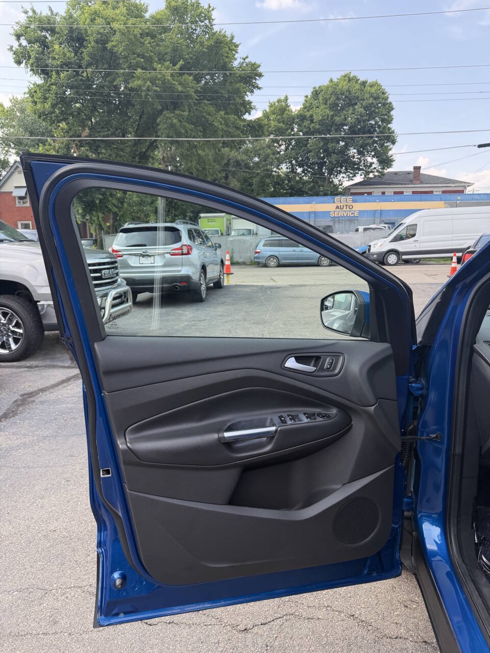 Used 2018 Ford Escape SE AWD/4WD image 9