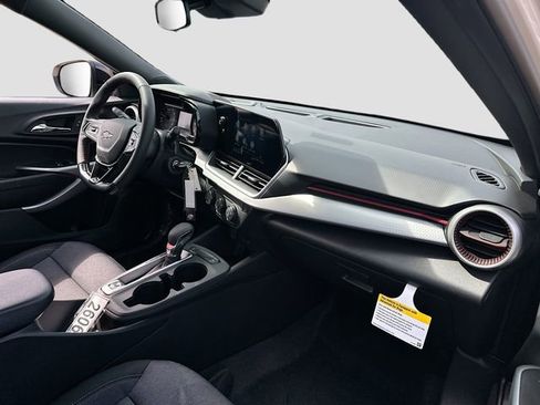 New 2026 Chevrolet Trax RS FWD image 29