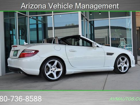 Used 2012 Mercedes-Benz SLK 350 image 6