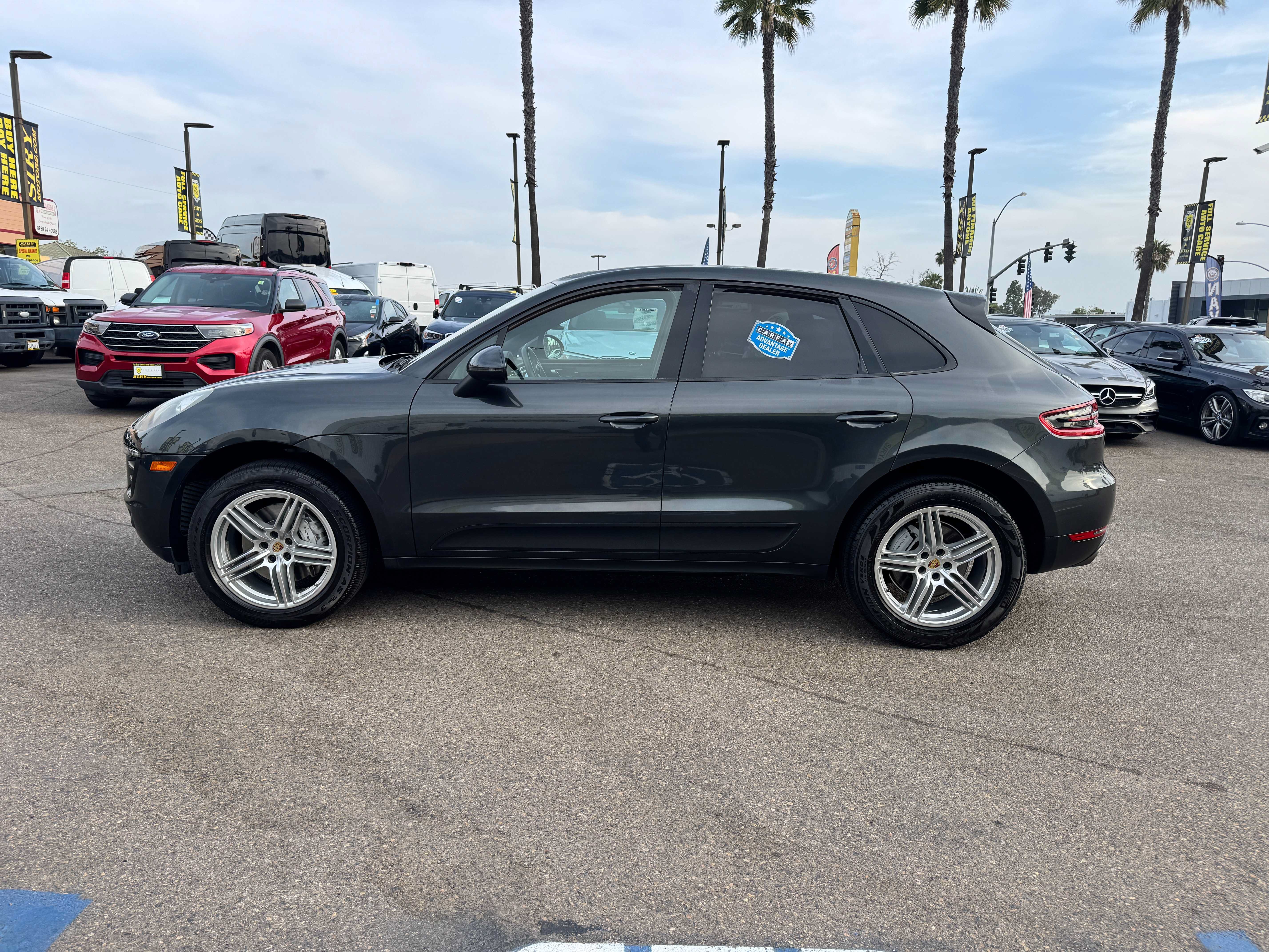 Used 2017 Porsche Macan S AWD/4WD image 4