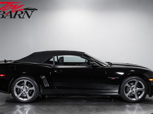 Used 2014 Chevrolet Camaro SS w/ RS Package RWD image 14
