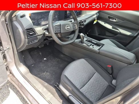 New 2026 Nissan Sentra SV w/ SV Convenience Package FWD image 8