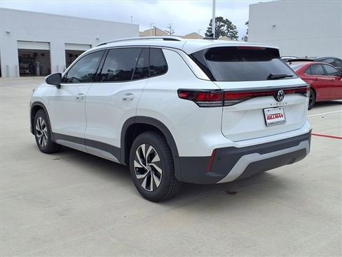New 2026 Volkswagen Tiguan S FWD image 8