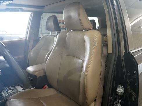 Used 2017 Toyota 4Runner Limited AWD/4WD image 12
