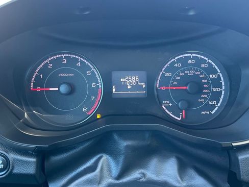 Used 2018 Subaru Impreza 2.0i Premium image 14