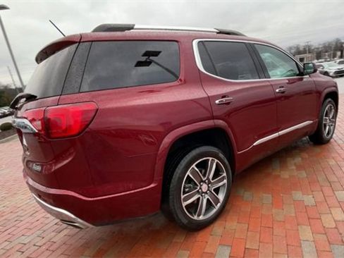 Used 2018 GMC Acadia Denali w/ Technology Package image 9