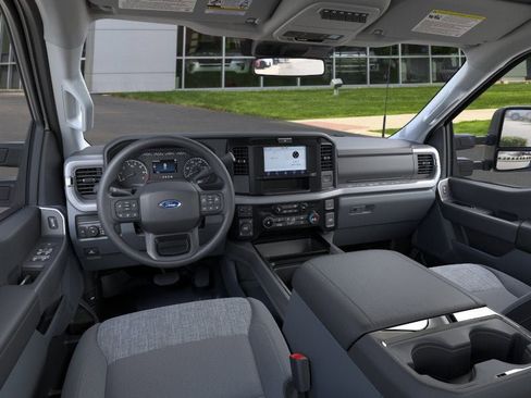 New 2026 Ford F350 XLT w/ FX4 Off-Road Package image 9
