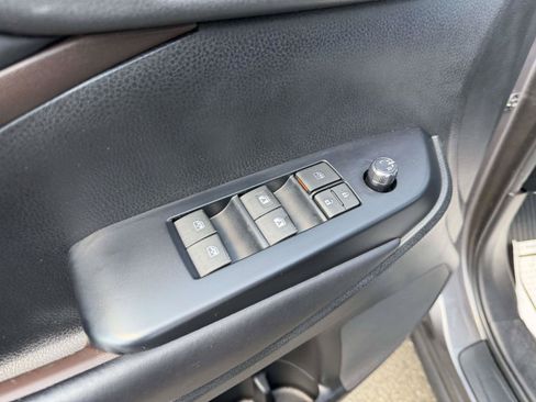 Used 2019 Toyota Highlander XLE AWD/4WD image 20