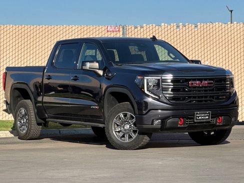 Used 2024 GMC Sierra 1500 AT4 w/ Technology Package AWD/4WD image 2