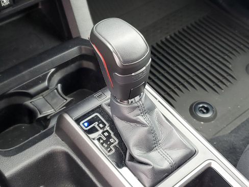 Used 2022 Toyota Tacoma TRD Sport image 26