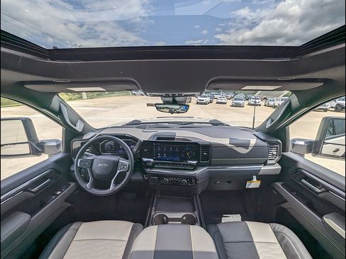 New 2026 Chevrolet Silverado 2500 ZR2 AWD/4WD image 19