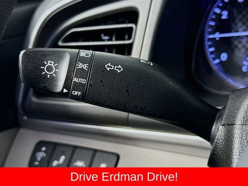 Used 2020 Hyundai Elantra SEL w/ Cargo Package (C1) FWD image 14