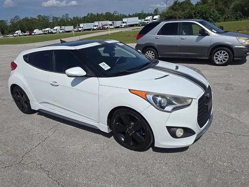 Used 2014 Hyundai Veloster Turbo w/ Turbo Technology Package 04 FWD image 4