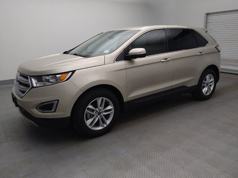 Used 2017 Ford Edge SEL w/ Equipment Group 201A image 2