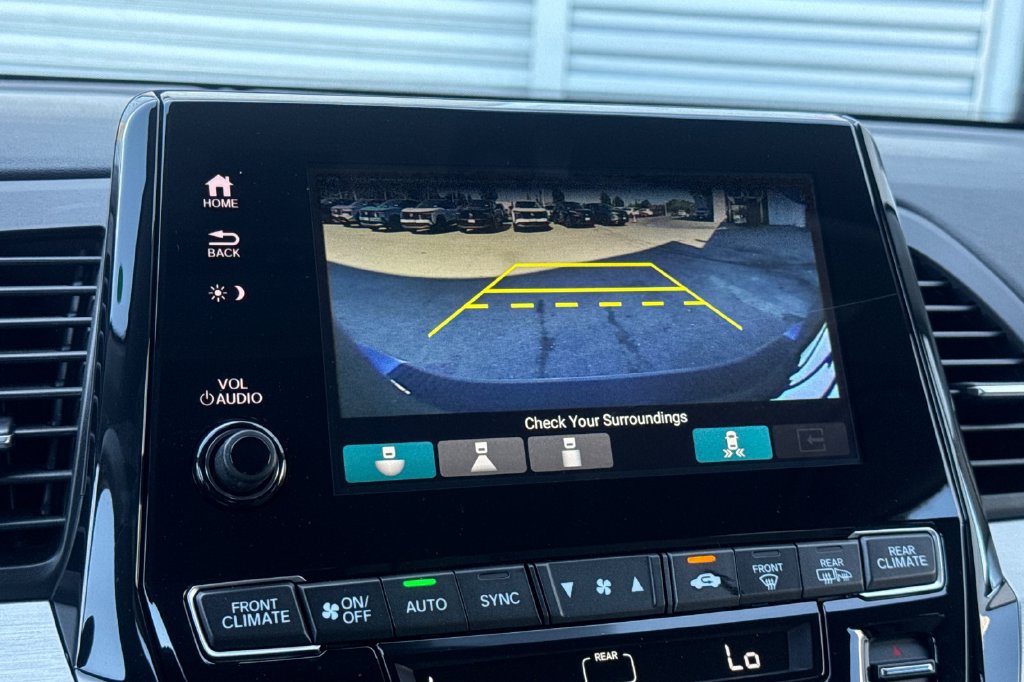 Used 2023 Honda Odyssey Touring image 19