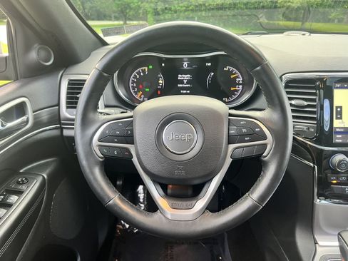 Used 2019 Jeep Grand Cherokee Limited w/ Luxury Group II AWD/4WD image 21