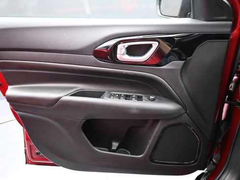 New 2026 Jeep Compass Latitude image 23