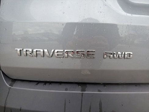Used 2023 Chevrolet Traverse LS AWD/4WD image 11