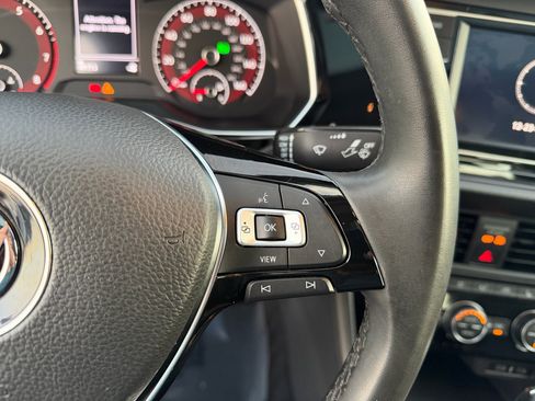 Used 2020 Volkswagen Jetta SE image 49