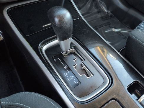 Used 2019 Mitsubishi Outlander ES image 32