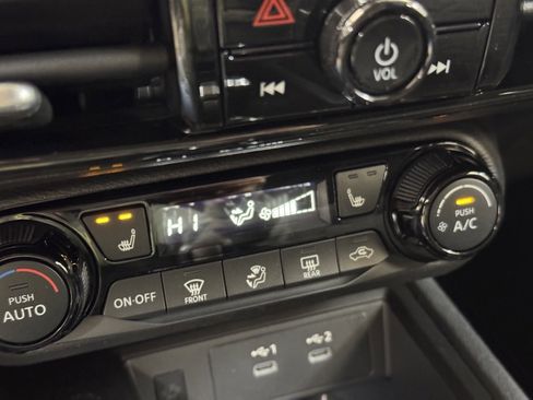 New 2026 Nissan Kicks SV image 33