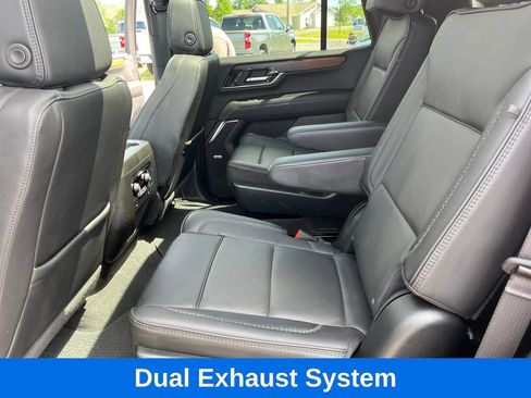 Used 2026 GMC Yukon Denali w/ Sun & Power Step Package AWD/4WD image 26