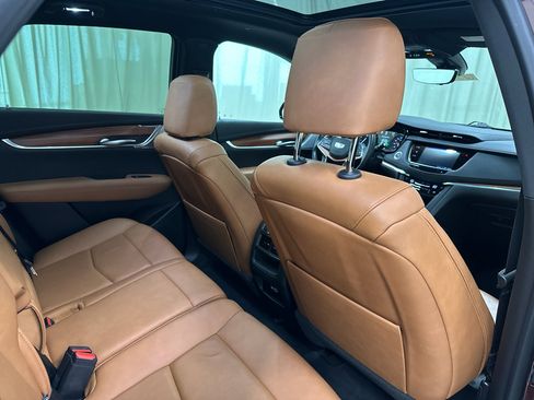 Used 2023 Cadillac XT5 Premium Luxury w/ Technology Package AWD/4WD image 22