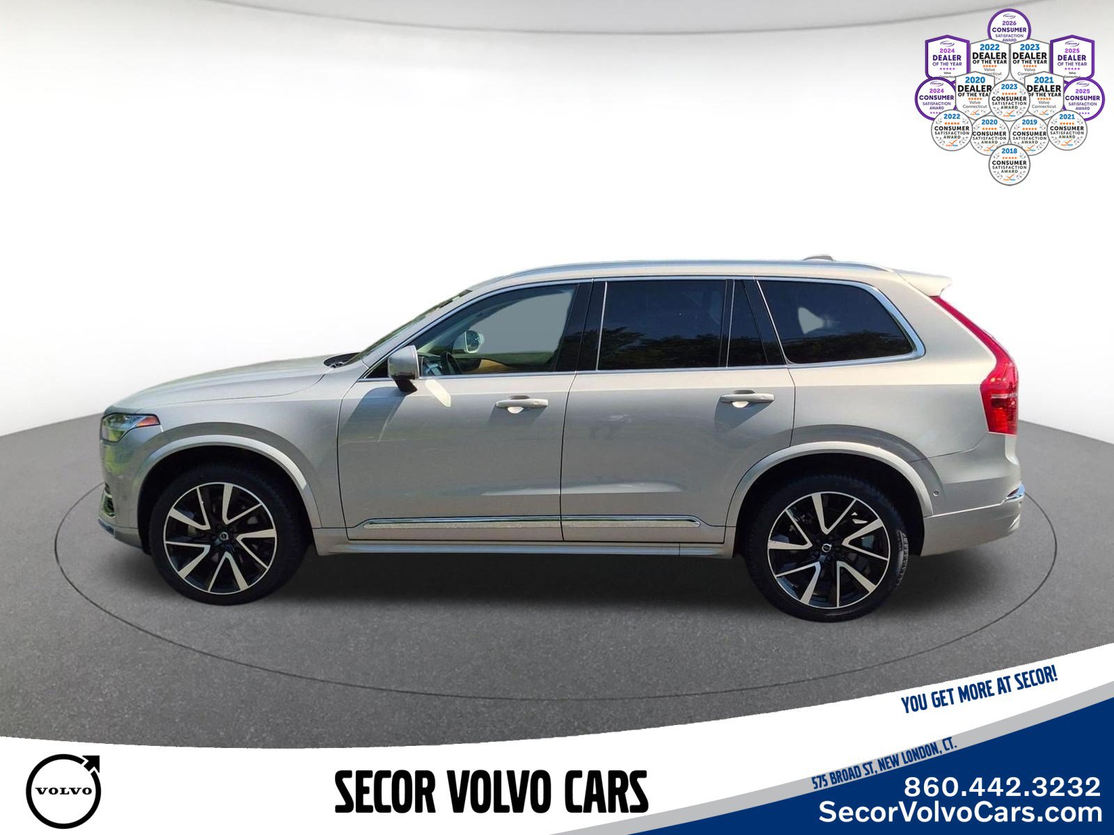 Used 2023 Volvo XC90 B6 Plus AWD/4WD image 10