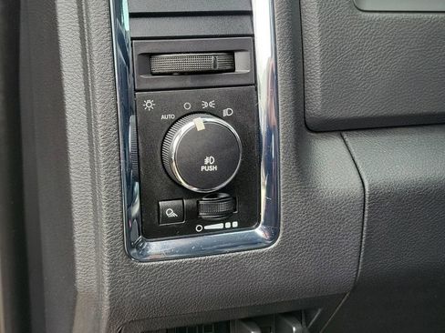 Used 2012 RAM 1500 Limited RWD image 17