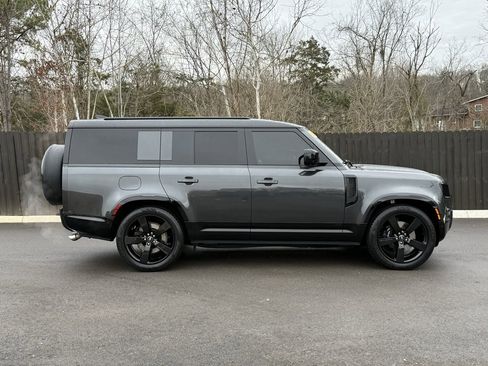 Certified 2025 Land Rover Defender 130 V8 image 7