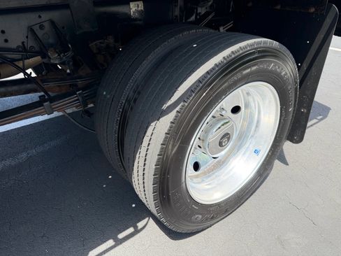 Used 2013 RAM 4500 Tradesman w/ Chrome Appearance Group AWD/4WD image 12