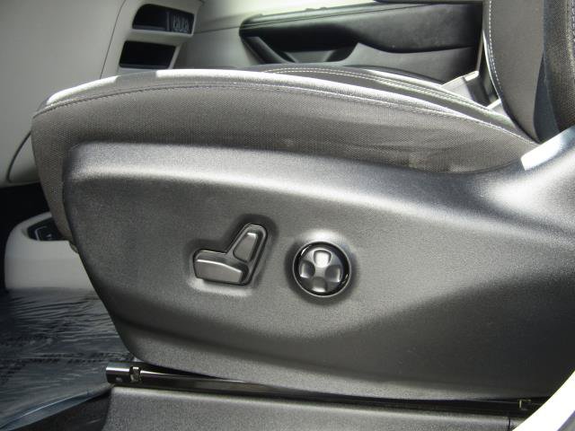 Used 2023 Chrysler Voyager LX FWD image 20