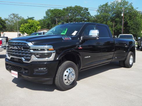 New 2025 RAM 3500 Longhorn image 2
