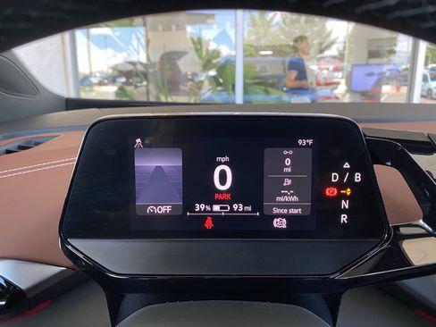 Certified 2022 Volkswagen ID.4 Pro S RWD image 38