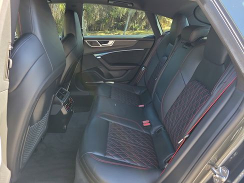 Used 2023 Audi S7 Premium Plus image 16