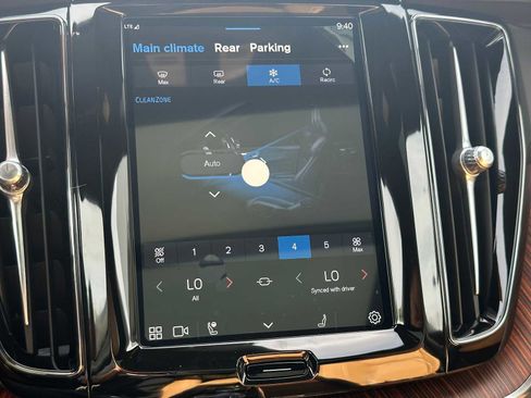 New 2025 Volvo XC60 B5 Ultra w/ Protection Package Premier image 27