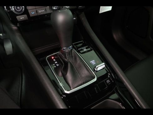 New 2026 Jeep Compass Latitude image 12