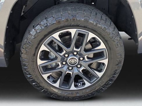 Used 2023 Toyota Tundra Limited image 9