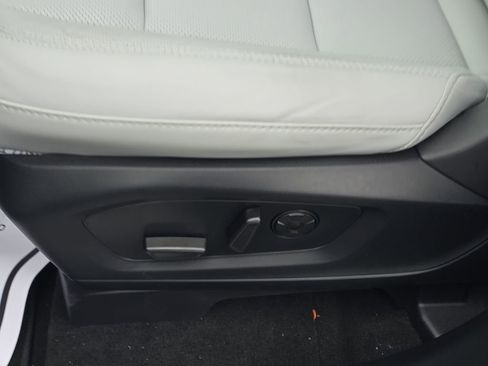 New 2026 Ford Explorer Platinum w/ LUX Leather Package image 16