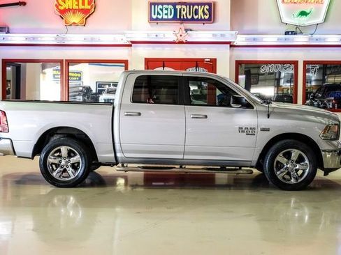 Used 2019 RAM 1500 Lone Star image 10