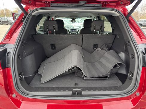 Used 2020 Chevrolet Equinox LT FWD image 35