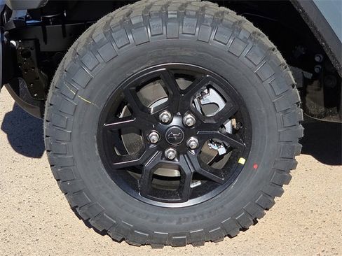 New 2026 Jeep Gladiator Sport image 9