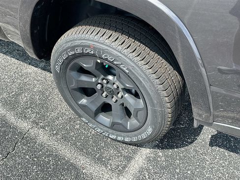 New 2026 RAM 1500 Big Horn AWD/4WD image 37