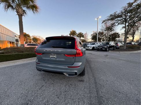 Certified 2023 Volvo XC60 B5 Plus w/ Climate Package image 15