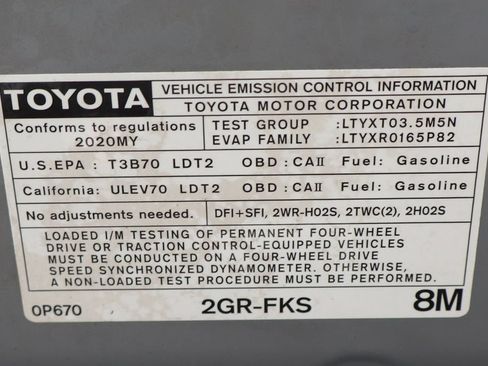 Used 2020 Toyota Tacoma TRD Sport AWD/4WD image 16