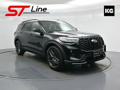 New 2025 Ford Explorer ST-Line w/ Premium Package