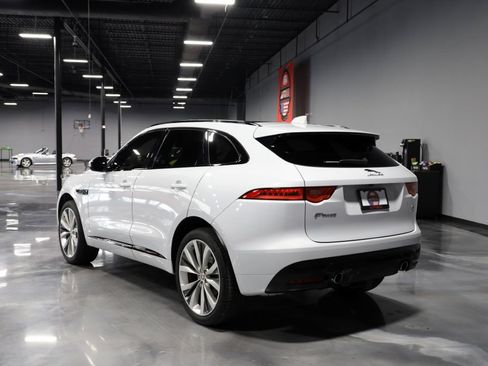 Used 2017 Jaguar F-PACE S AWD/4WD image 5