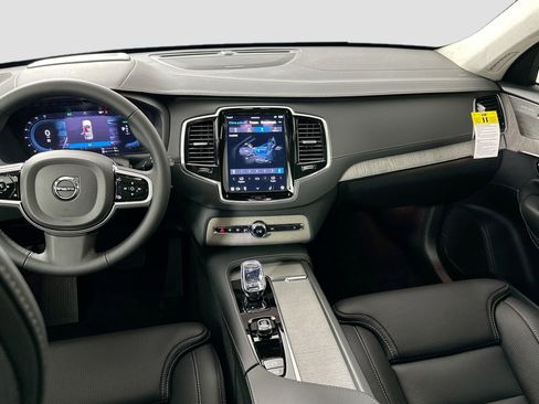 New 2025 Volvo XC90 T8 Ultra w/ Lounge Package image 19