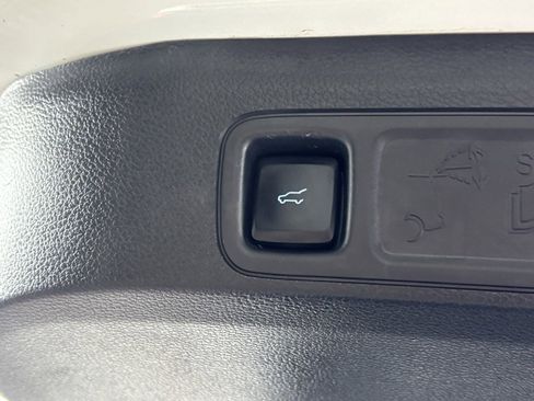 Used 2023 Ford Expedition Max XLT image 53